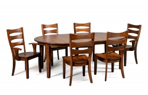 Daniel's Amish > Round Table and Chairs