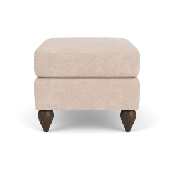 Moxy - Image 3