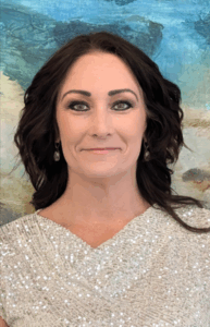 Headshot of Melissa an interior designer in Fenton, Michigan working for Fenton Home Furnishings.