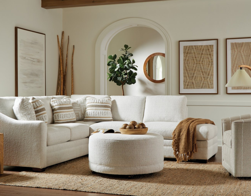 F9443 Sectional – Hickorycraft – April 2025 F9443 Sectional - Hickorycraft - April 2025